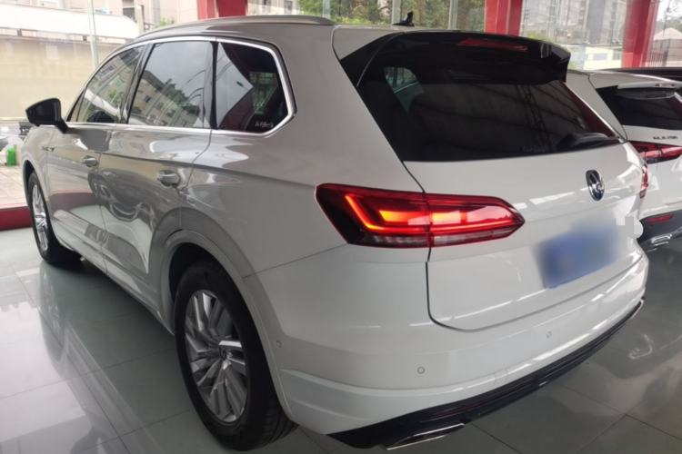 Used Volkswagen Touareg 2021 2.0 TSI RuiShang Edition Rear Left 45 Deg