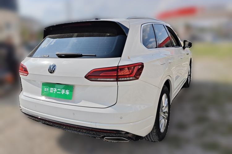 Used Volkswagen Touareg 2021 2.0 TSI RuiShang Edition Rear Right 45 Deg