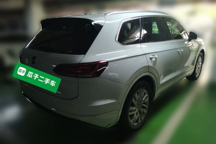 Used Volkswagen Touareg 2021 2.0 TSI RuiShang Edition Rear Right 45 Deg