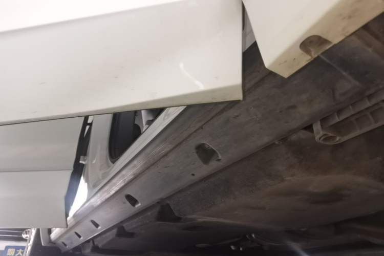 Used Volkswagen Touareg 2021 2.0 TSI RuiShang Edition Right Side Sill