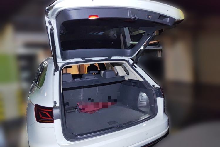 Used Volkswagen Touareg 2021 3.0 TSI Prestige Edition Classic Sport Package Trunk