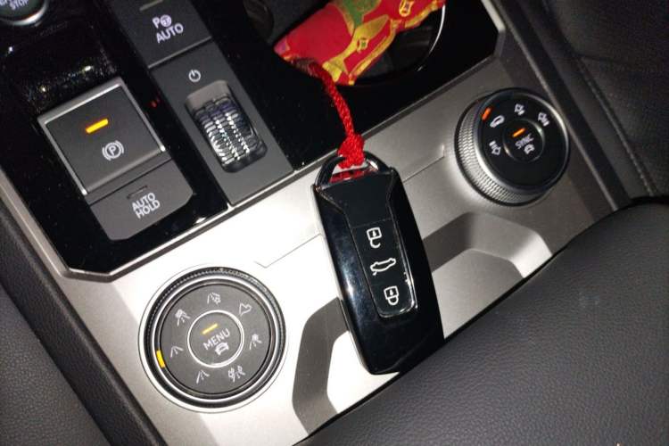 Used Volkswagen Touareg 2021 3.0 TSI Prestige Edition Classic Sport Package Vehicle Key