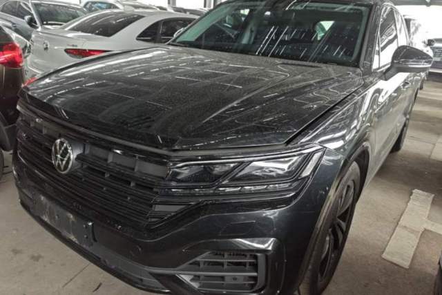 Used Volkswagen Touareg 2022 3.0 TSI Luxury Edition Black Diamond Sport Package