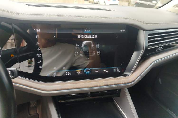 Used Volkswagen Touareg 2022 3.0 TSI Prestige Edition Classic Sport Package Audio And AC Panel