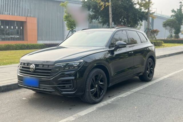 Used Volkswagen Touareg 2022 3.0 TSI Luxury Edition Black Diamond Sport Package