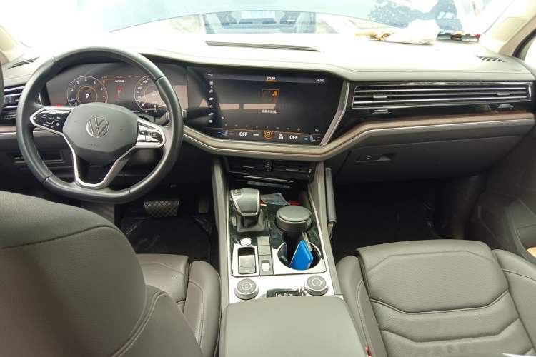 Used Volkswagen Touareg 2022 2.0 TSI RuiShang Edition Center Console
