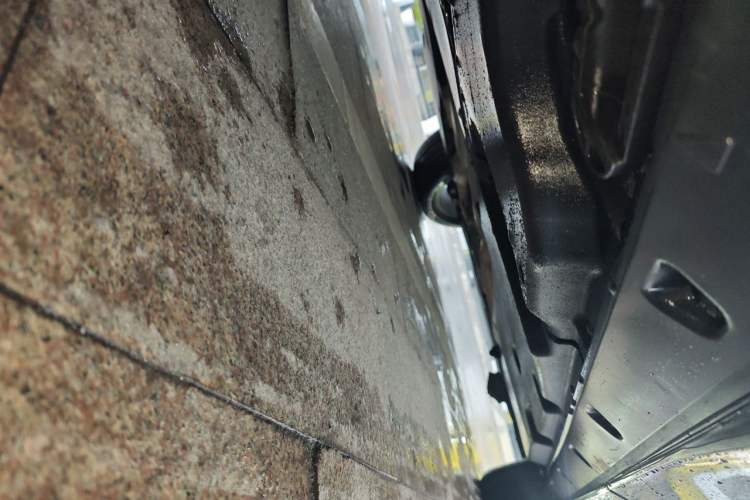 Used Volkswagen Touareg 2022 3.0 TSI Luxury Edition Black Diamond Sport Package Chassis Rear Right