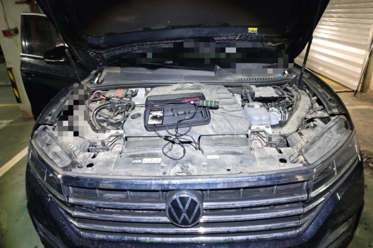 Used Volkswagen Touareg 2022 2.0 TSI RuiShang Edition Engine Bay