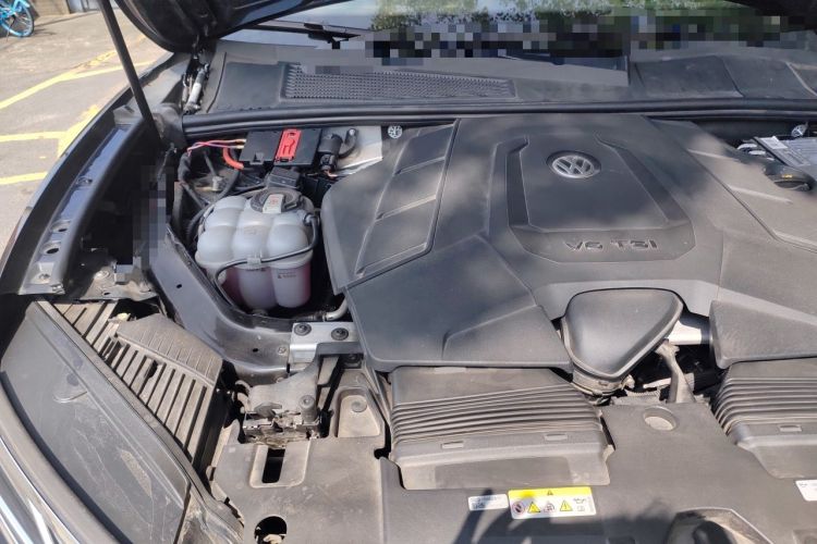 Used Volkswagen Touareg 2022 3.0 TSI Prestige Edition Classic Sport Package Engine Bay Right