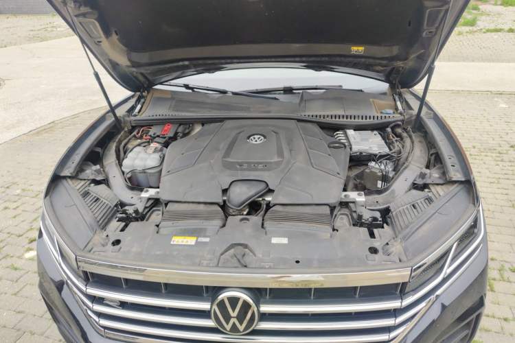 Used Volkswagen Touareg 2022 3.0 TSI Prestige Edition Classic Sport Package Engine Bay