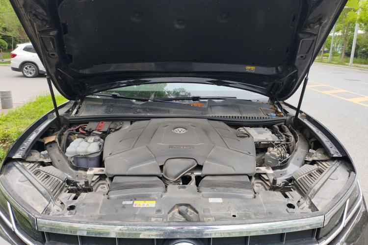 Used Volkswagen Touareg 2022 3.0 TSI Prestige Edition Classic Sport Package Engine Bay