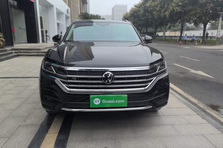 Used Volkswagen Touareg 2022 3.0 TSI Prestige Edition Classic Sport Package Exterior 1