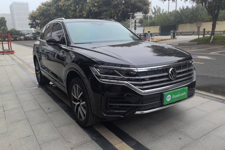 Used Volkswagen Touareg 2022 3.0 TSI Prestige Edition Classic Sport Package Exterior 2