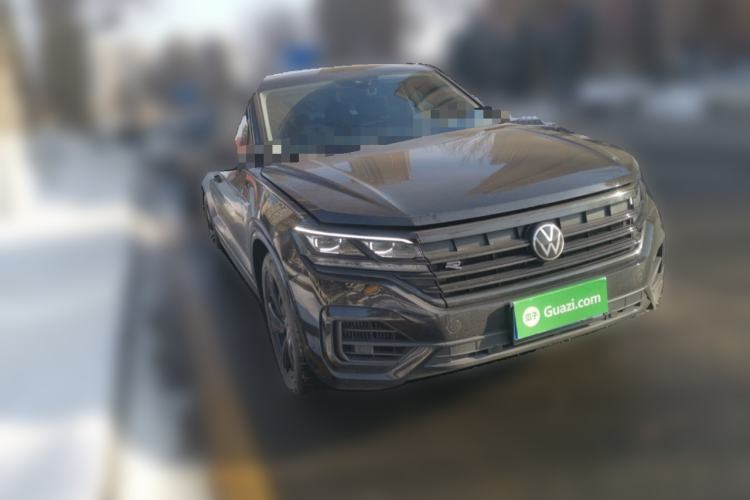 Used Volkswagen Touareg 2022 3.0 TSI Luxury Edition Black Diamond Sport Package Exterior 2