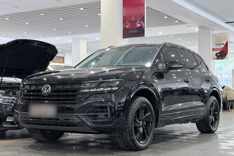 Used Volkswagen Touareg 2022 3.0 TSI Luxury Edition Black Diamond Sport Package Exterior 3