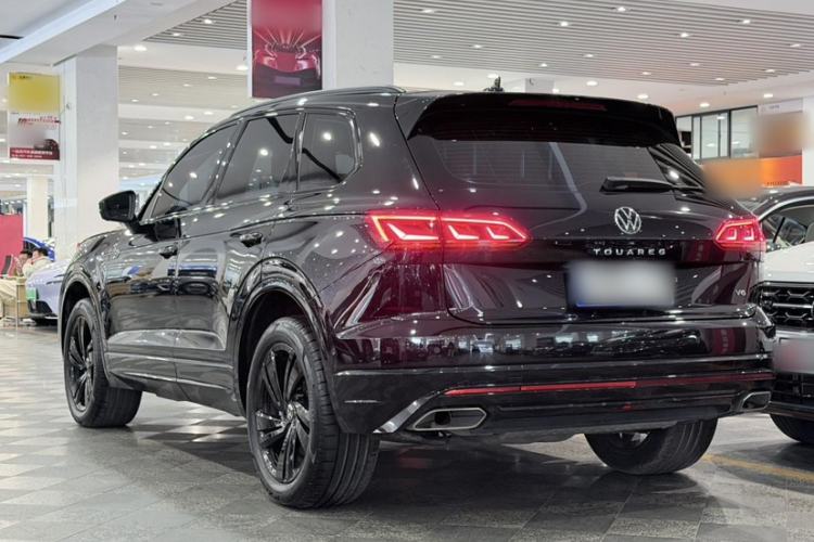 Used Volkswagen Touareg 2022 3.0 TSI Luxury Edition Black Diamond Sport Package Exterior 4