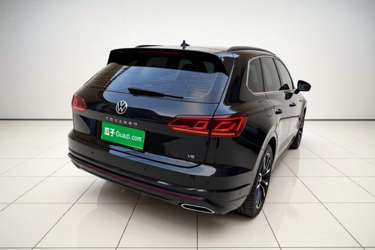 Used Volkswagen Touareg 2022 3.0 TSI Prestige 20th Anniversary Special Edition Exterior 5
