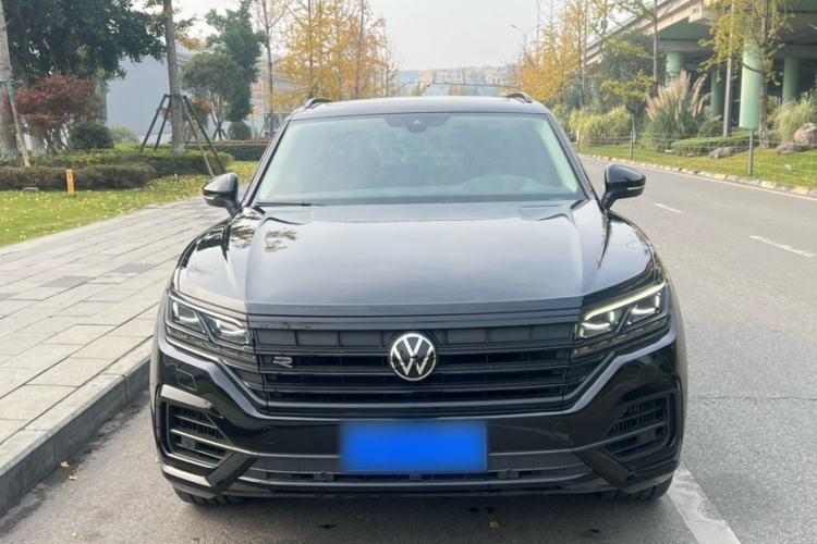 Used Volkswagen Touareg 2022 3.0 TSI Luxury Edition Black Diamond Sport Package Exterior 7