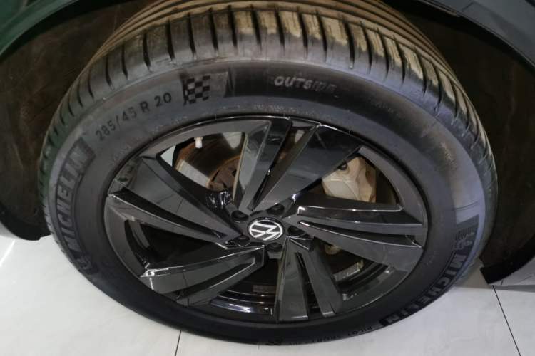 Used Volkswagen Touareg 2022 3.0 TSI Luxury Edition Black Diamond Sport Package Exterior 7