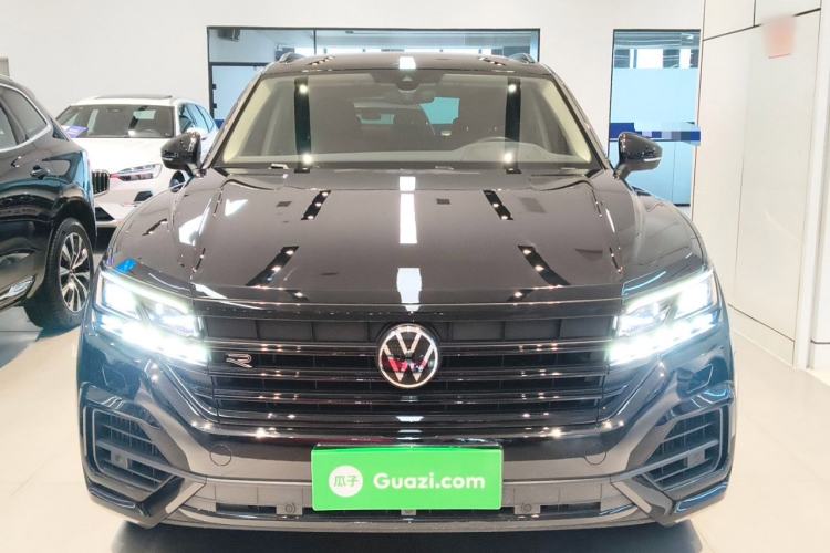 Used Volkswagen Touareg 2022 3.0 TSI Luxury Edition Black Diamond Sport Package Front