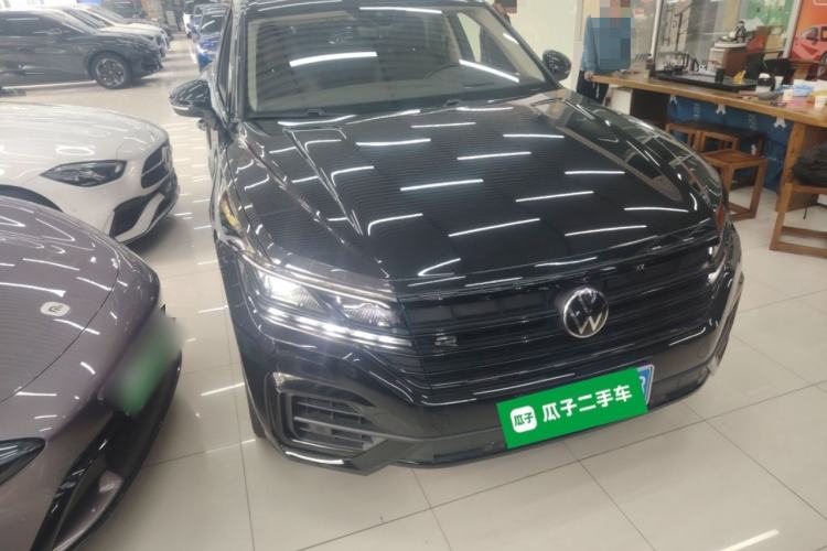 Used Volkswagen Touareg 2022 3.0 TSI Luxury Edition Black Diamond Sport Package Front