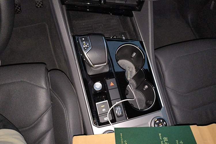 Used Volkswagen Touareg 2022 2.0 TSI RuiShang Edition Gear Lever