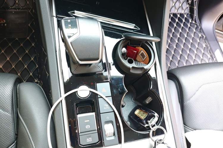 Used Volkswagen Touareg 2022 3.0 TSI Prestige Edition Classic Sport Package Gear Lever