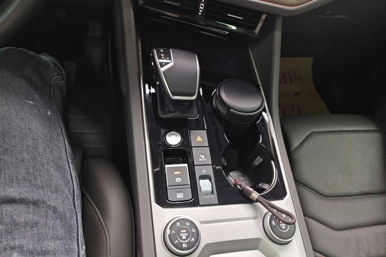 Used Volkswagen Touareg 2022 3.0 TSI Prestige Edition Classic Sport Package Gear Lever