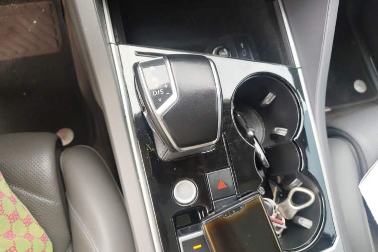 Used Volkswagen Touareg 2022 3.0 TSI Prestige Edition Classic Sport Package Gear Lever