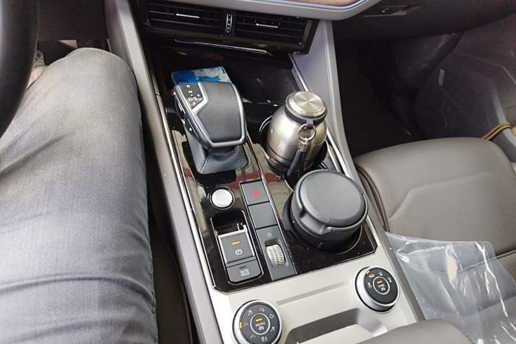 Used Volkswagen Touareg 2022 2.0 TSI RuiShang Edition Gear Lever