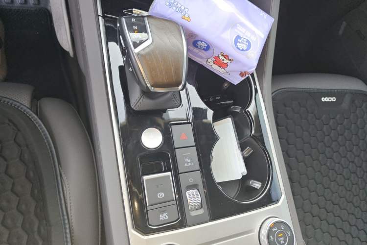 Used Volkswagen Touareg 2022 3.0 TSI Prestige Edition Classic Sport Package Gear Lever