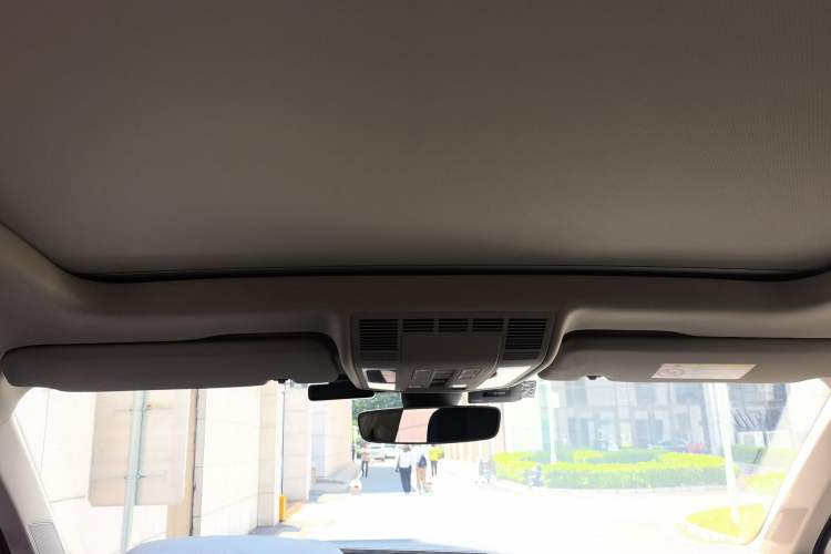 Used Volkswagen Touareg 2022 3.0 TSI Luxury Edition Black Diamond Sport Package Headliner