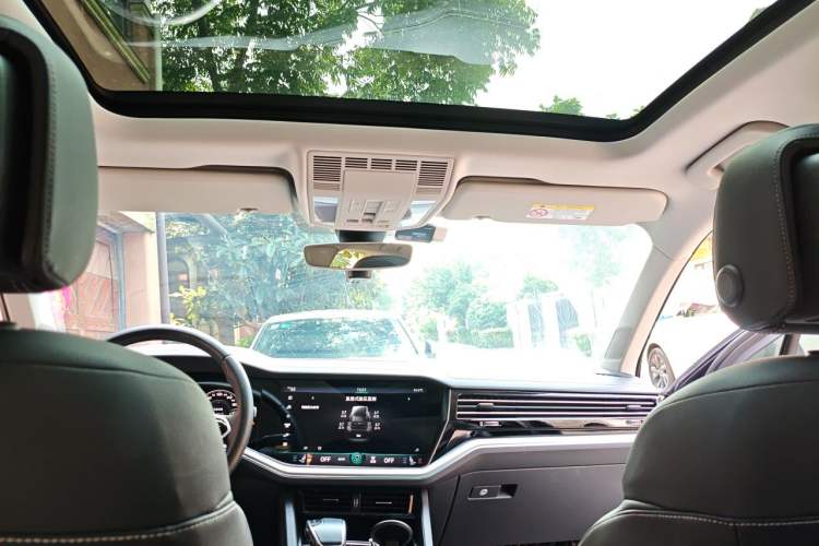 Used Volkswagen Touareg 2022 3.0 TSI Prestige Edition Classic Sport Package Headliner