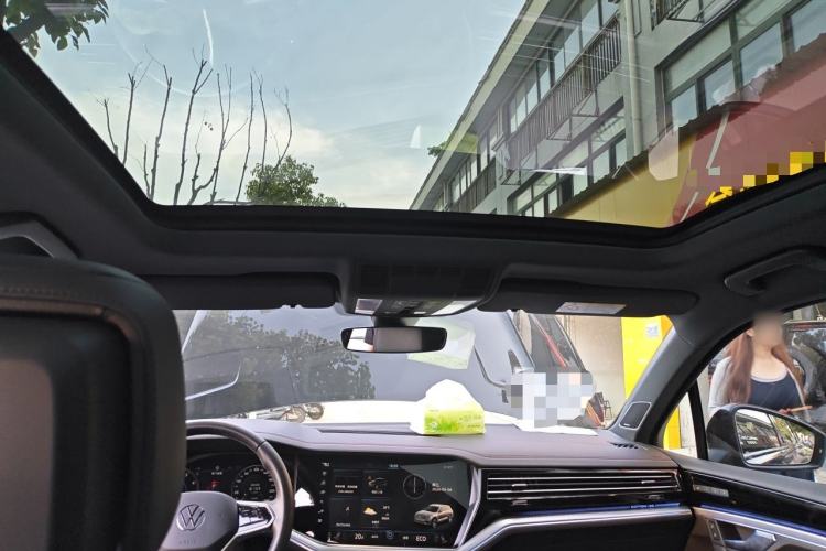 Used Volkswagen Touareg 2022 3.0 TSI Prestige 20th Anniversary Special Edition Headliner