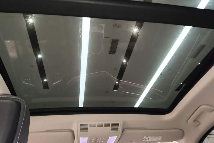 Used Volkswagen Touareg 2022 3.0 TSI Luxury Edition Black Diamond Sport Package Headliner