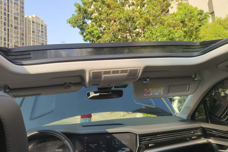 Used Volkswagen Touareg 2022 2.0 TSI Flagship Special Edition Headliner