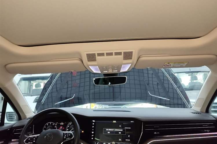 Used Volkswagen Touareg 2022 2.0 TSI RuiShang Edition Headliner