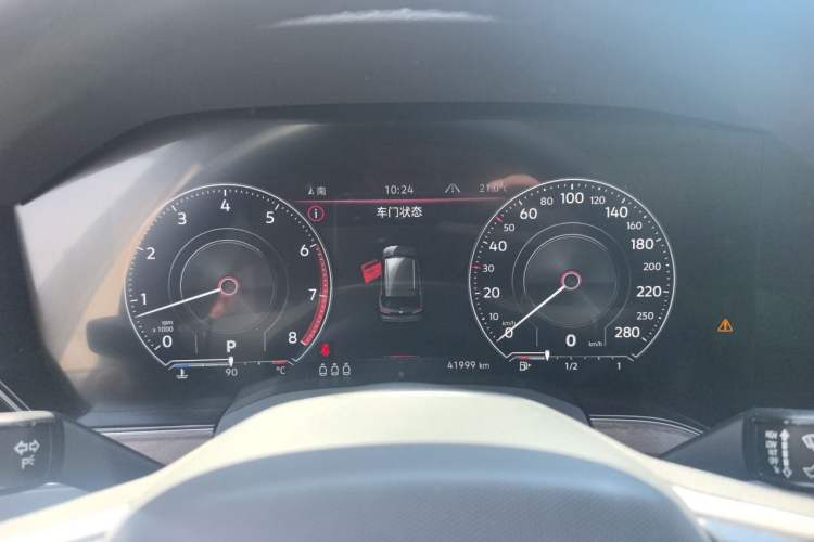 Used Volkswagen Touareg 2022 3.0 TSI Luxury Edition Black Diamond Sport Package Instrument Cluster