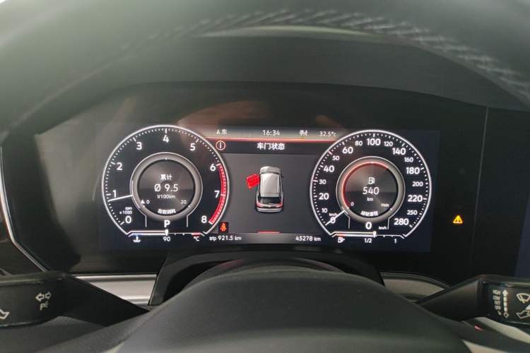 Used Volkswagen Touareg 2022 2.0 TSI RuiShang Edition Instrument Cluster
