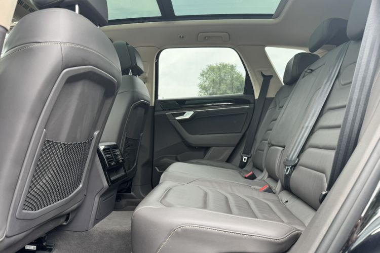 Used Volkswagen Touareg 2022 2.0 TSI RuiShang Edition Interior 1
