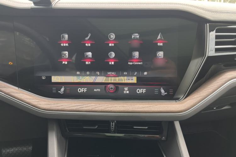 Used Volkswagen Touareg 2022 3.0 TSI Prestige Edition Classic Sport Package Interior 3