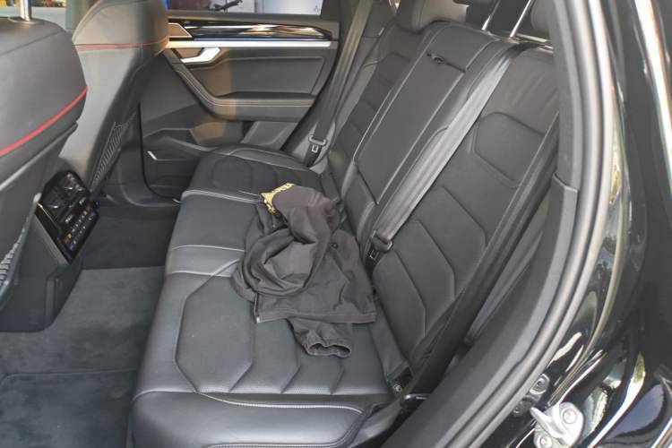 Used Volkswagen Touareg 2022 3.0 TSI Prestige 20th Anniversary Special Edition Interior 4