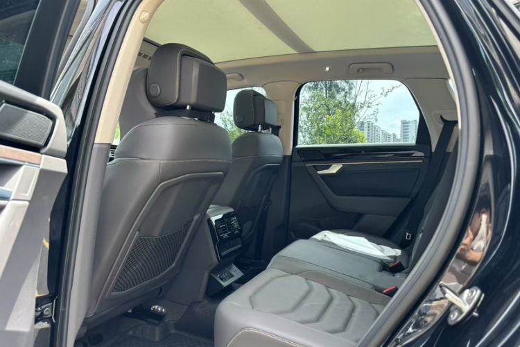 Used Volkswagen Touareg 2022 2.0 TSI RuiShang Edition Interior 4