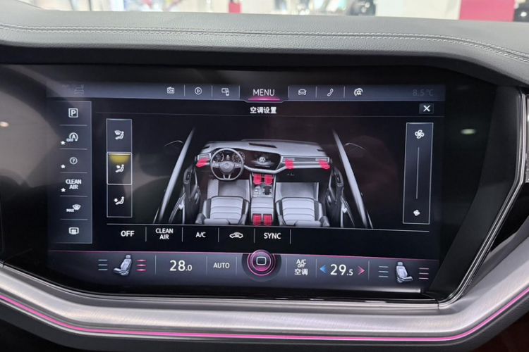 Used Volkswagen Touareg 2022 3.0 TSI Luxury Edition Black Diamond Sport Package Interior 4