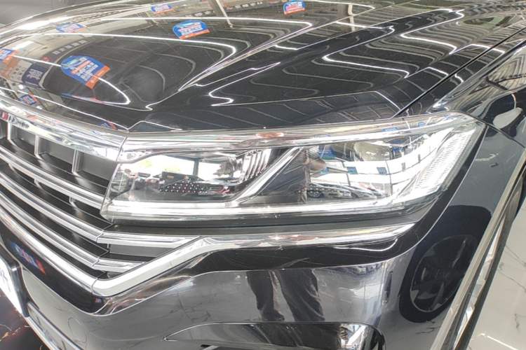 Used Volkswagen Touareg 2022 2.0 TSI RuiShang Edition Left Front Headlight
