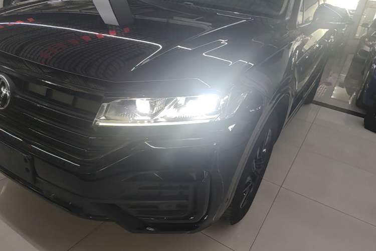 Used Volkswagen Touareg 2022 2.0 TSI RuiShang Edition Left Front Headlight