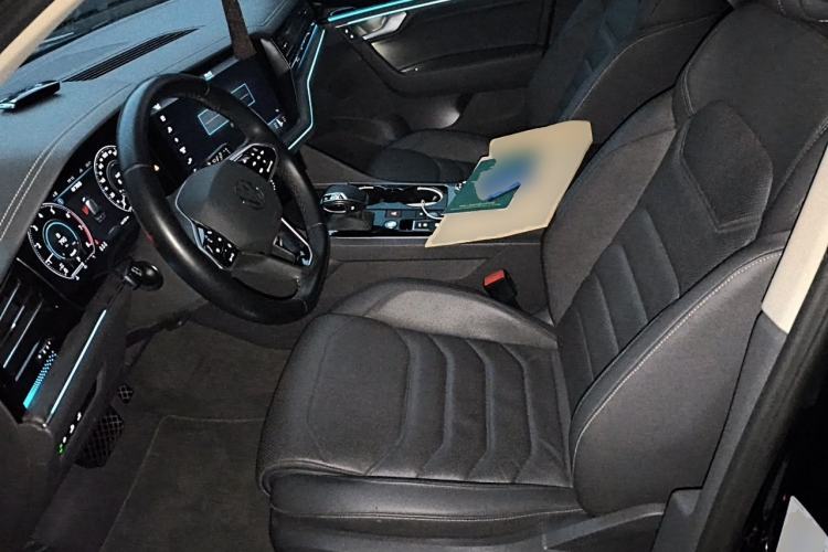Used Volkswagen Touareg 2022 2.0 TSI RuiShang Edition Left Front Seat