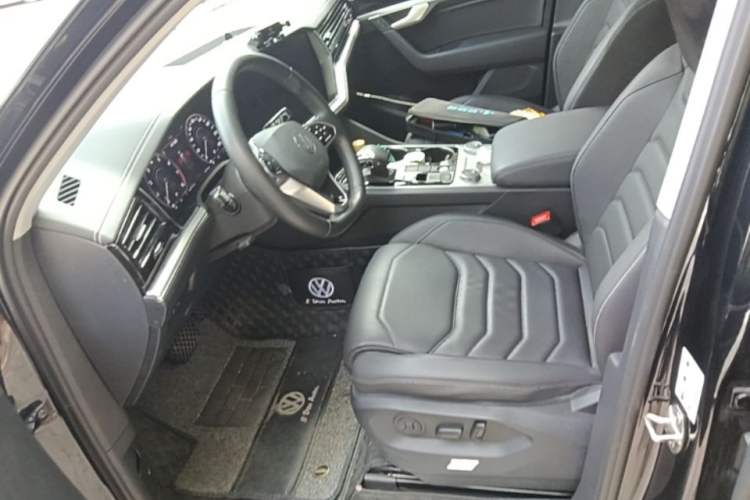 Used Volkswagen Touareg 2022 2.0 TSI RuiShang Edition Left Front Seat