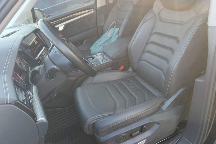 Used Volkswagen Touareg 2022 2.0 TSI Flagship Special Edition Left Front Seat