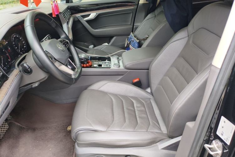 Used Volkswagen Touareg 2022 3.0 TSI Prestige Edition Classic Sport Package Left Front Seat